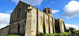 L'Eglise St Pierre de Parthenay-le-Vieux - Agrandir l'image (fenêtre modale)